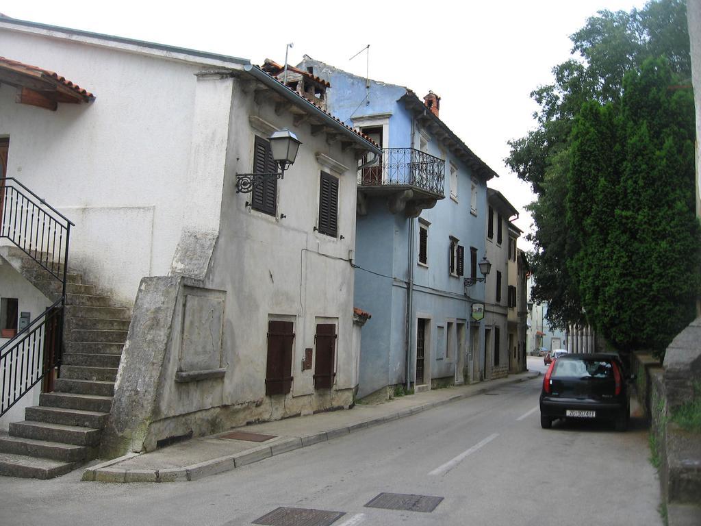 Apartments Alen Pazin Exterior photo